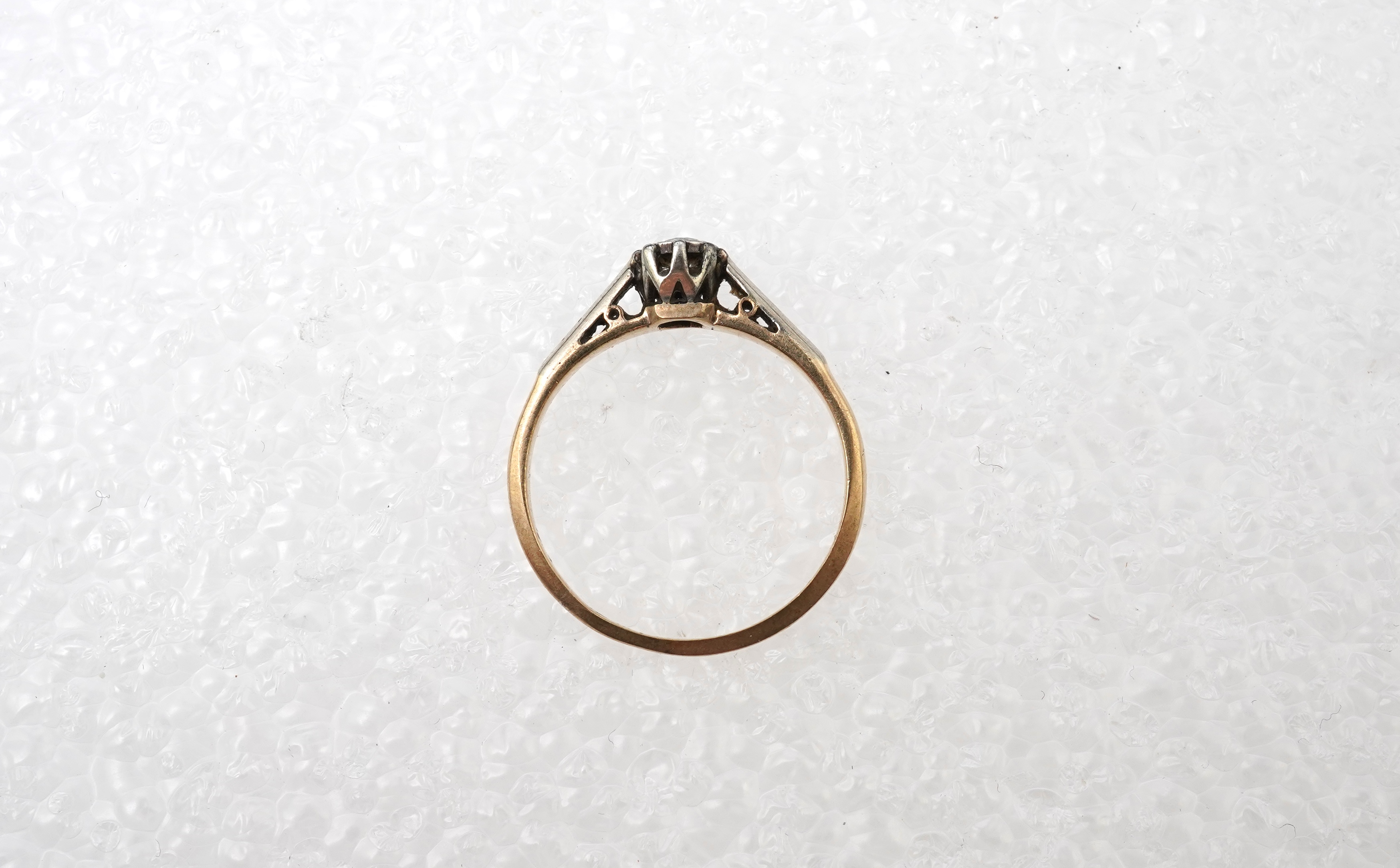 A diamond solitaire ring, early 20th century